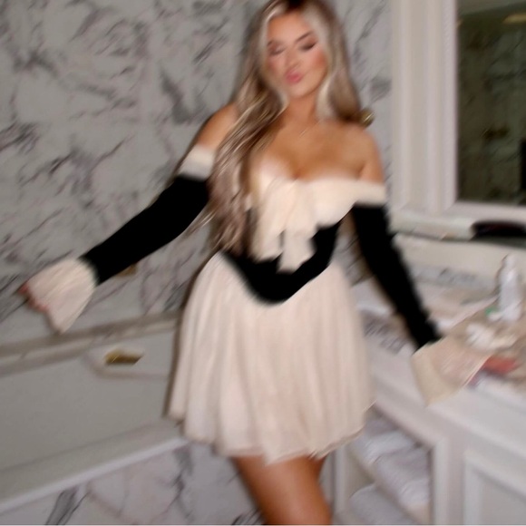 Commense Frenchy Off Shoulder Mini Dress - Picture 7 of 8